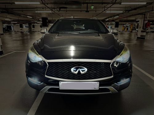 Infiniti QX30 premium