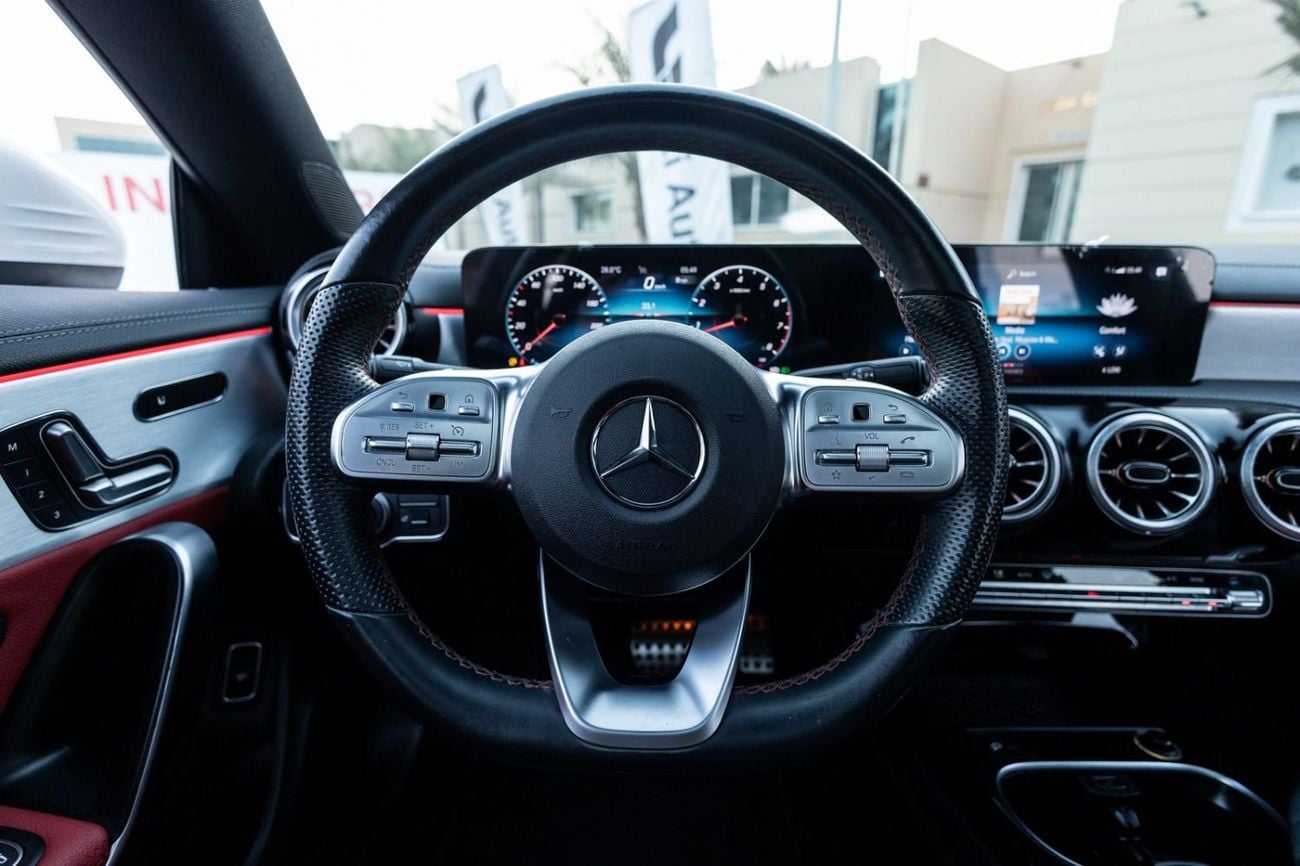 مرسيدس بنز CLA 250 Premium 2.0L