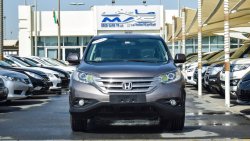 Honda CR-V AWD - ACCIDENTS FREE - GCC - CAR IS IN PERFECT CONDITION INSIDE OUT