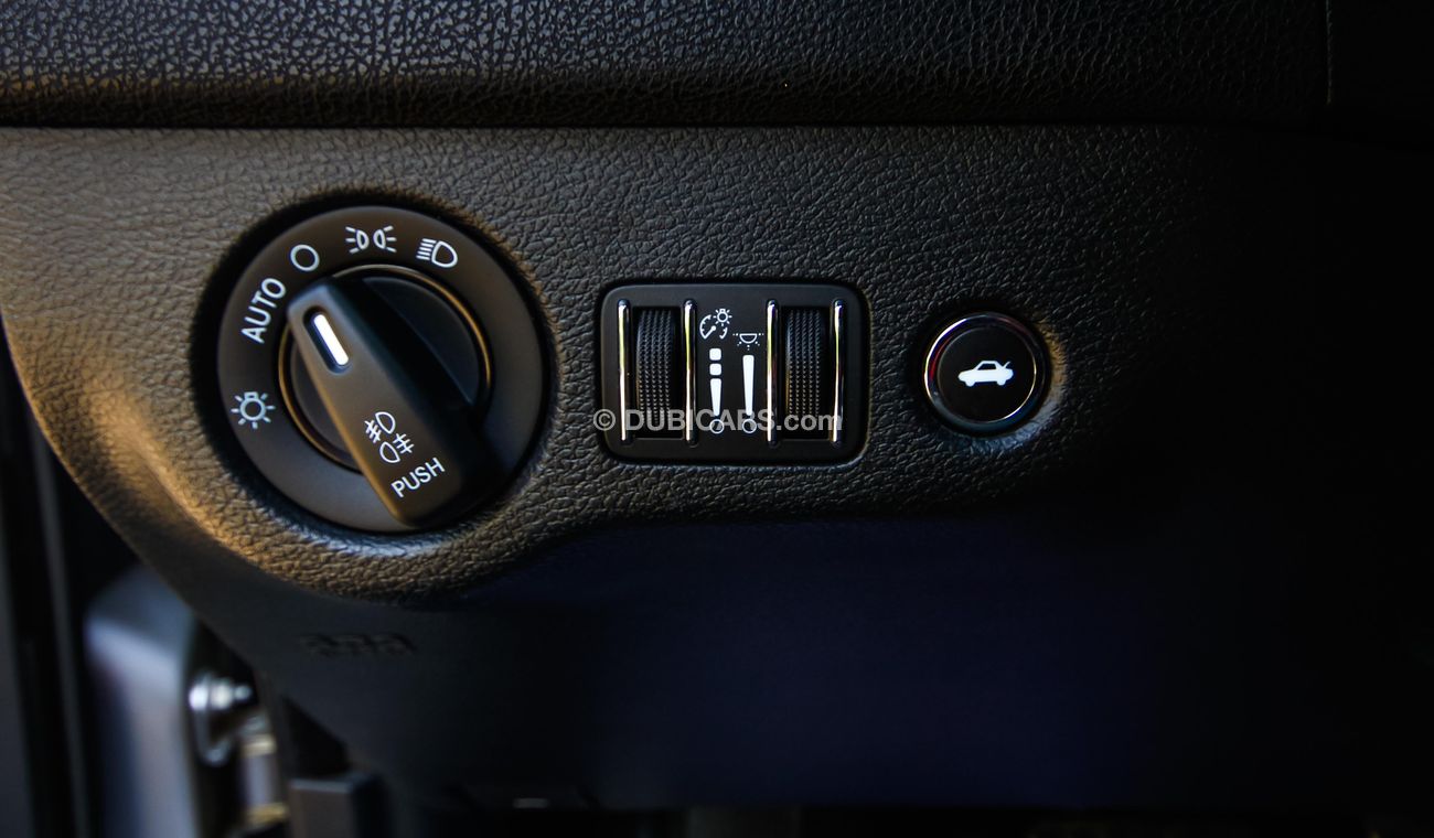 كرايسلر 300C SRT 6.4