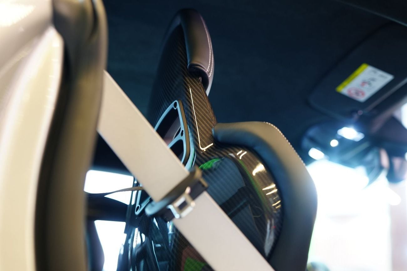 Porsche 911 GT3 RS 4.0L (520 HP) Coupe Weissach Pack, Full Carbon, Ceramic Brakes, Dealer Warranty Till 23/02/20