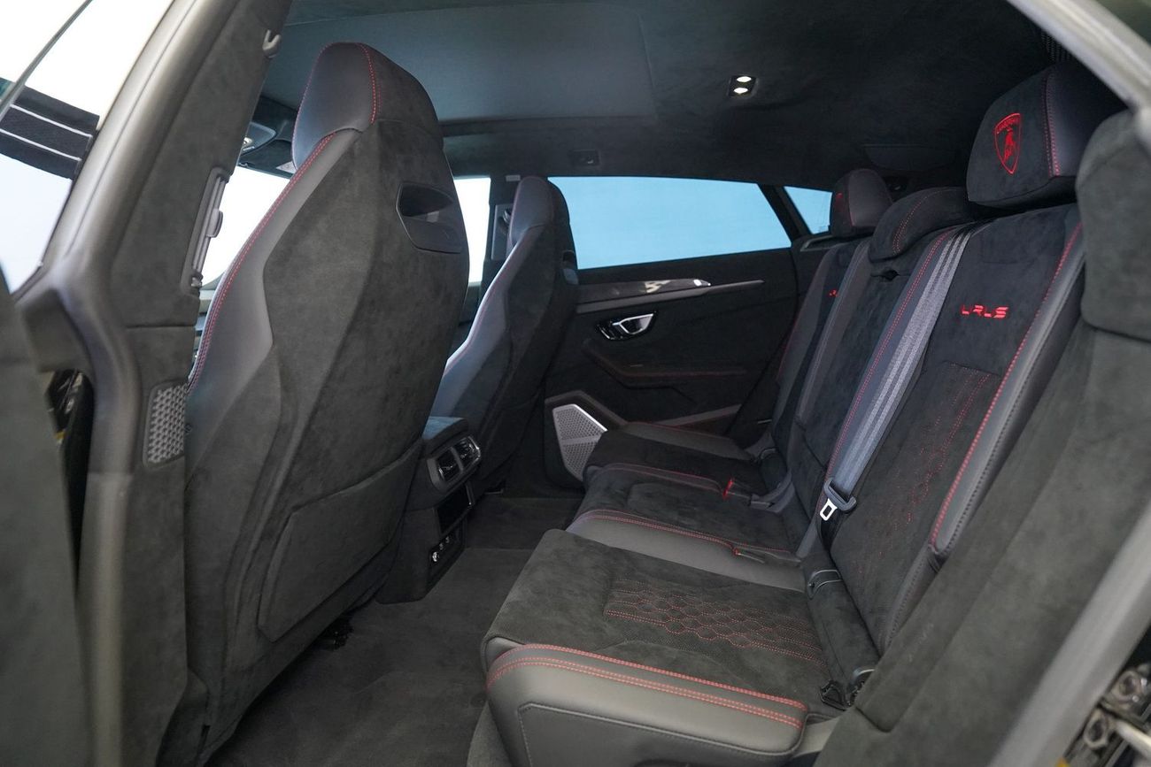 لامبورغيني اوروس 4.0T V8 Performante