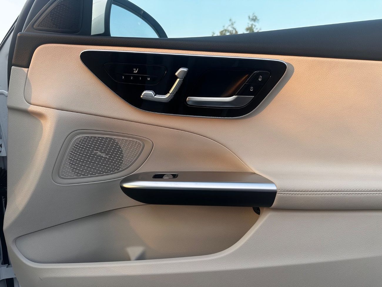 Mercedes Benz C300 Base Automatically parking