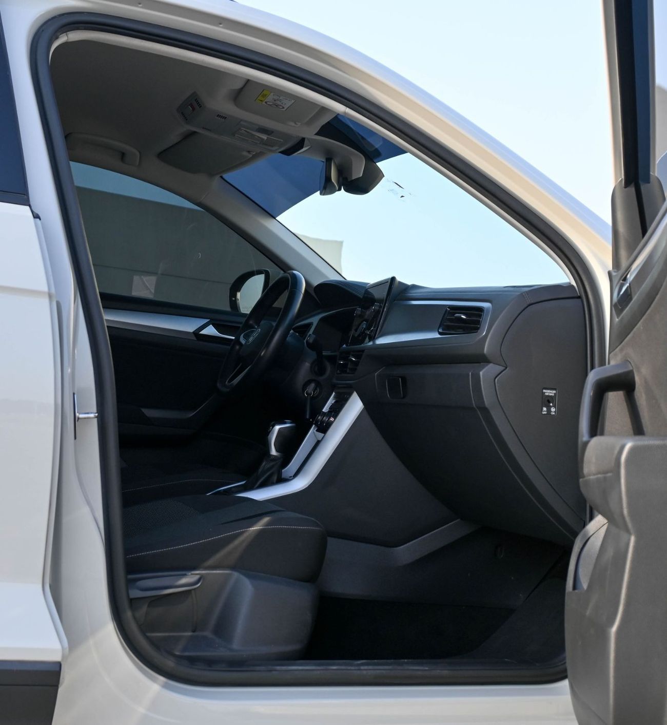 فولكس واجن T ROC Life 1.4L