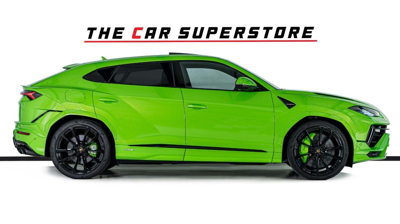 Lamborghini Urus S 4.0T V8 Special Color-23 Inch High Gloss Black Rims-Black Exhaust Tail Pipes