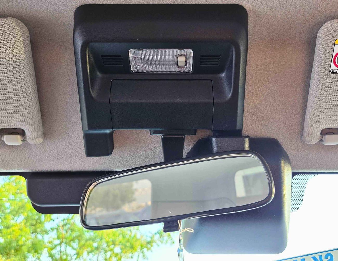 Toyota Land Cruiser Pick Up / LC79 2.8L DIESEL / A/T / SINGLE CABIN / FULL OPTION (CODE # 69090)