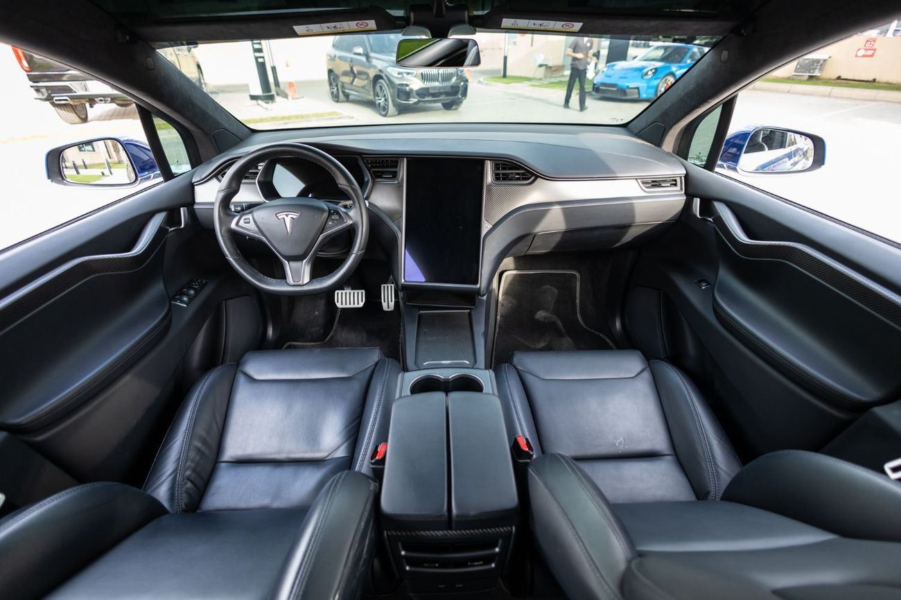 تسلا موديل اكس Performance