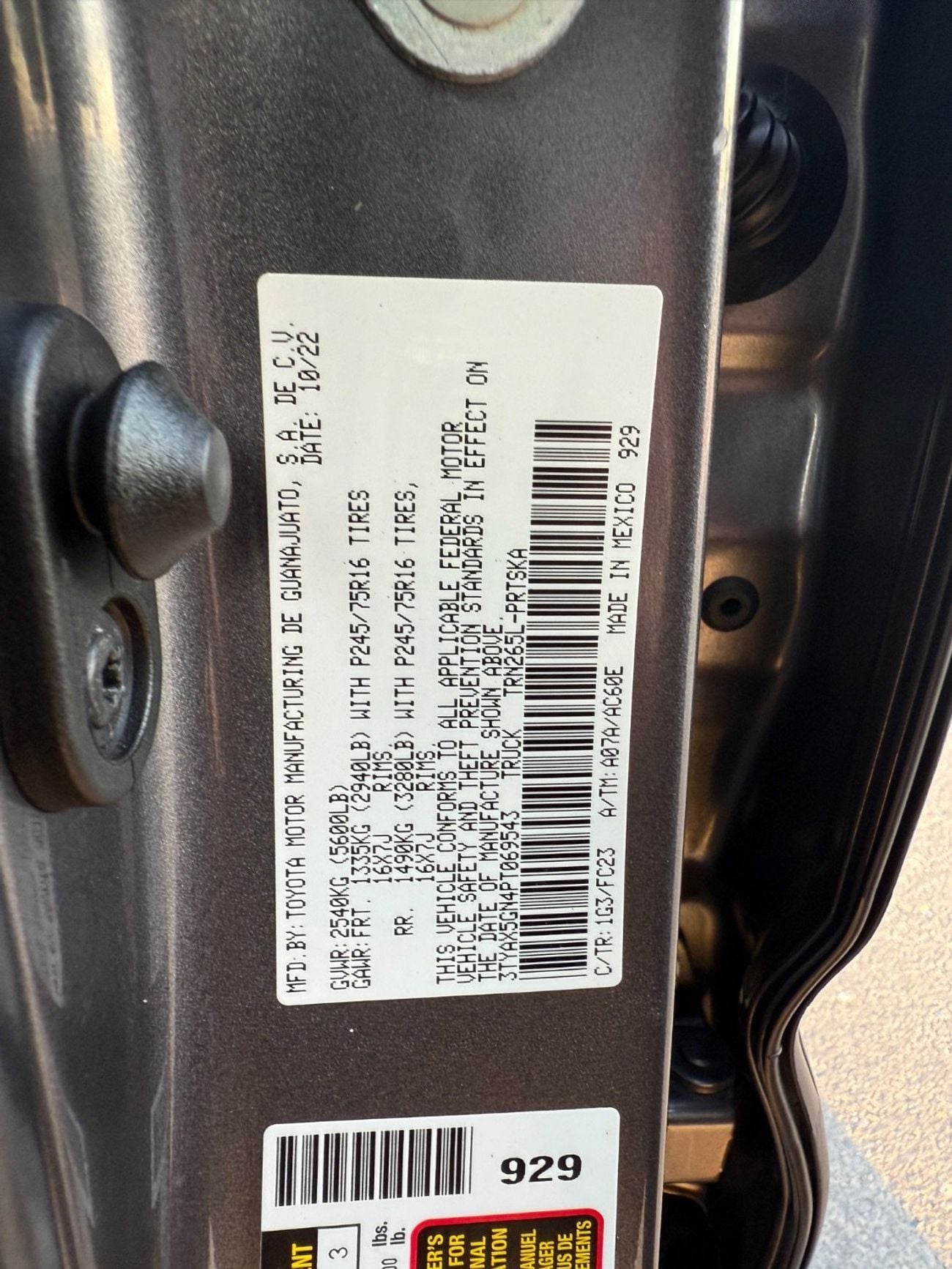 Toyota Tacoma  2023 LEATHER SEATS 2.7L 4 CYL US SPEC