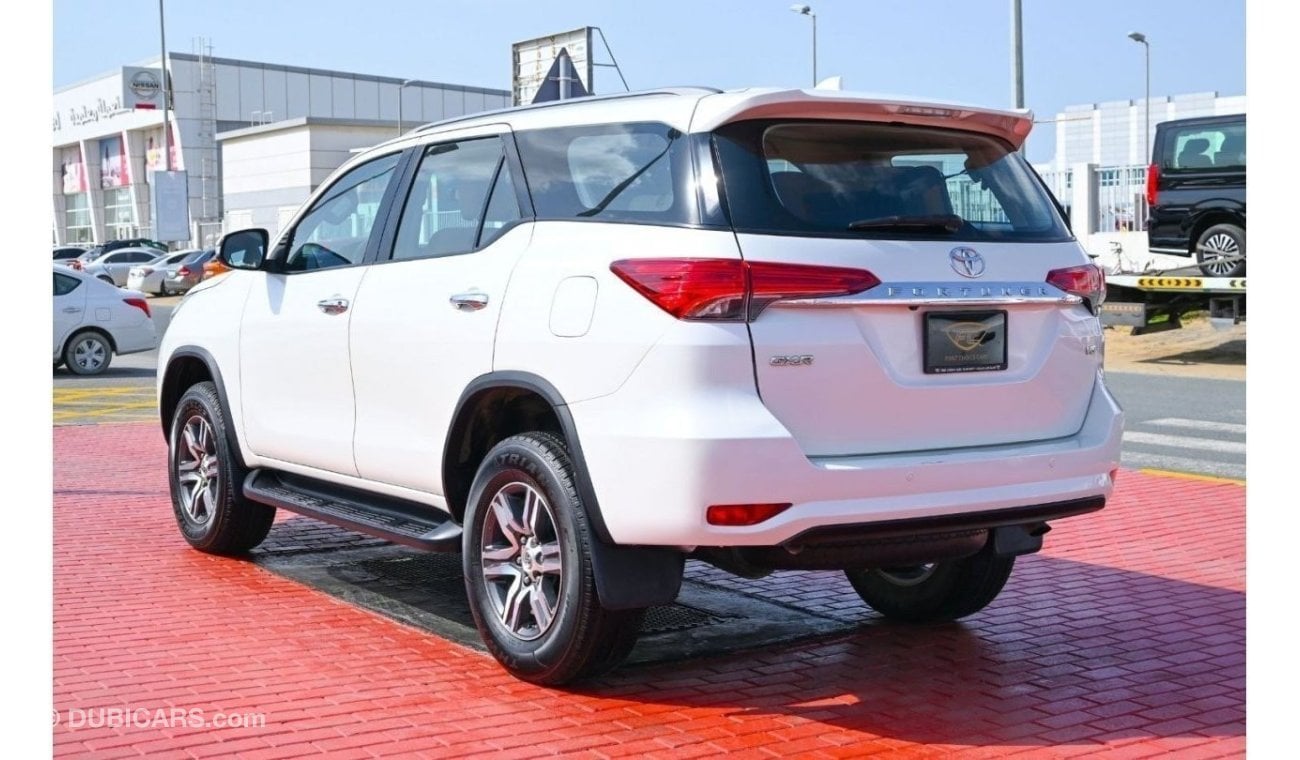 Toyota Fortuner 2017 | TOYOTA FORTUNER | GXR 4WD 4.0L V6 | 5-DOORS 7-SEATER | GCC | VERY WELL-MAINTAINED | FLEXIBLE 