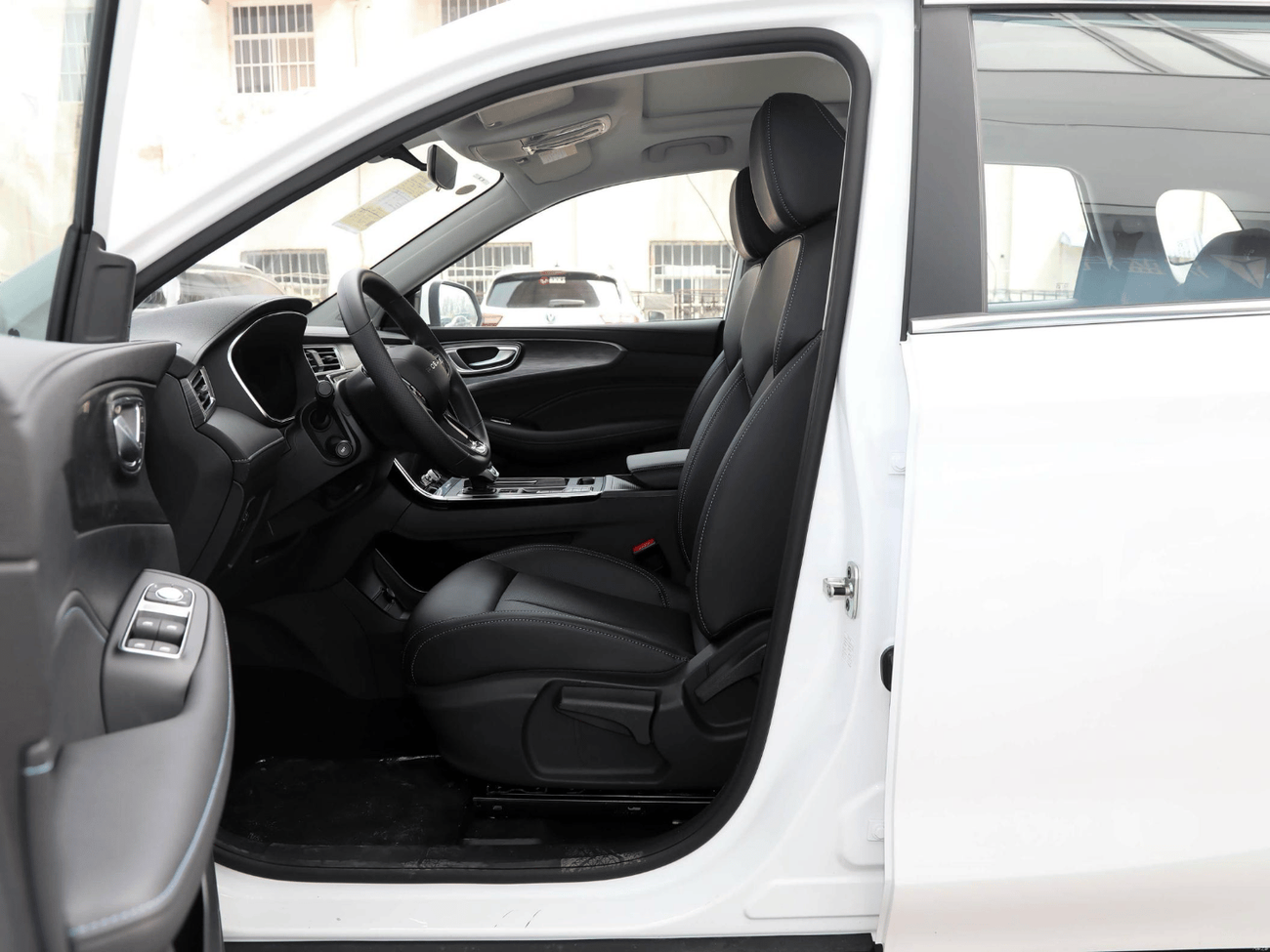 رووي RX5 ROEWE RX5 PLUS 2025 1.5A/T(MG RX5 CHINA VERSION)