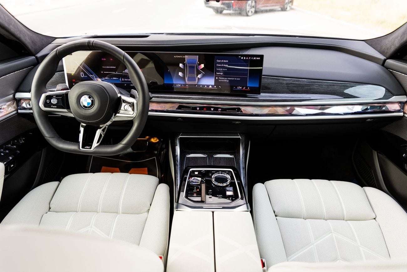 BMW 740i BMW 740i M Sport Individual – 2026 | GCC | Only 2,050 KM | 2 Years Warranty | AED 449,000