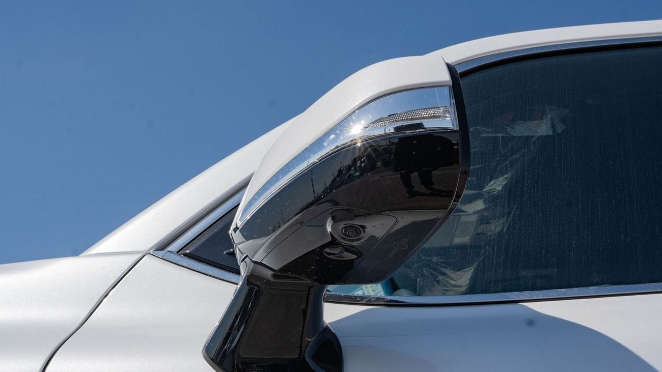 Lexus LX 600 2025 Lexus LX600 Signature 3.5L Petrol AT White-Tan (Wooden Accent)