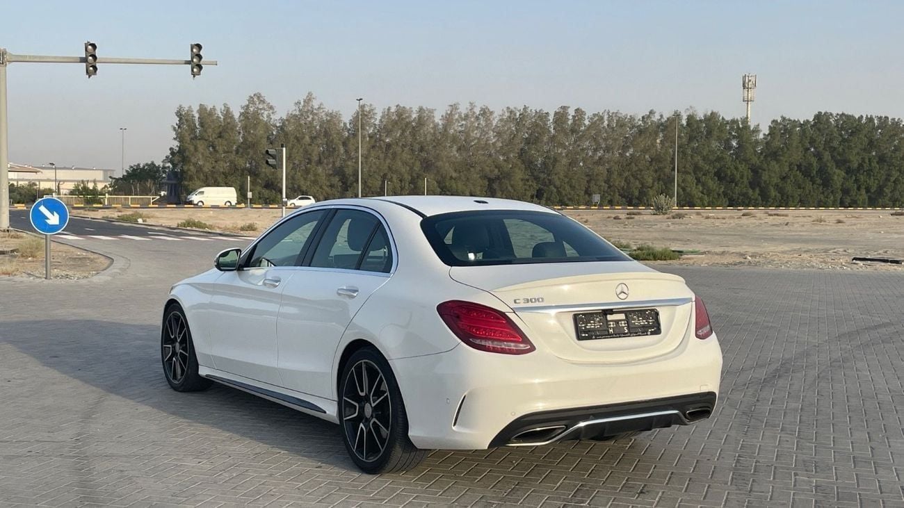 مرسيدس بنز C 300 Std 2.0L (241 HP)