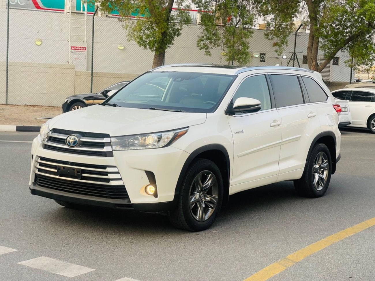 Toyota Highlander Hybrid limited