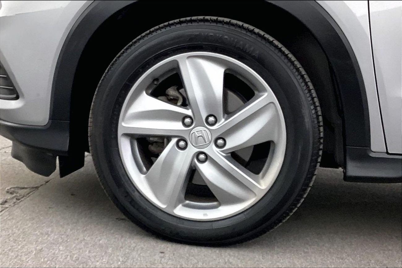 هوندا HRV LX | Carnival Sale • UP TO AED 20,000 OFF | شامل الضمان | 0 ﺪﻔﻋﺓ ﺃﻮﻟﻯ