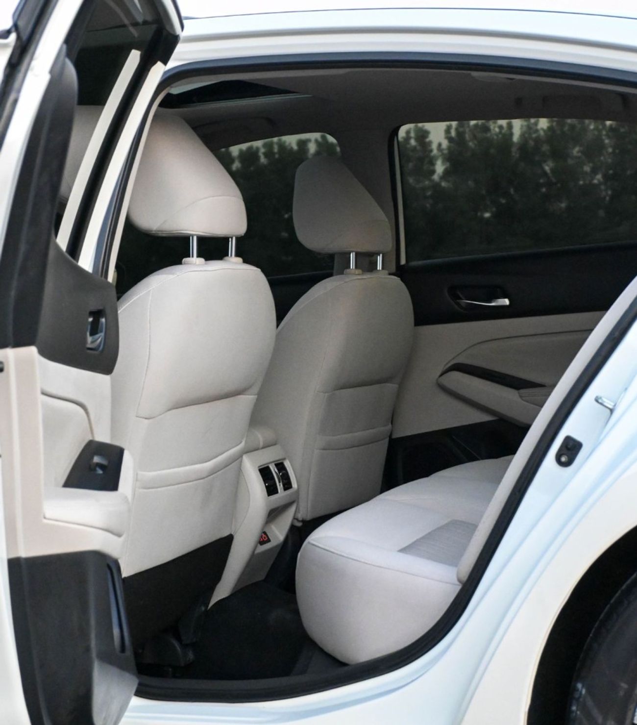 Nissan Altima `NISSAN ALTIMA SV 2019 GCC IN EXCELLENT CONDITION