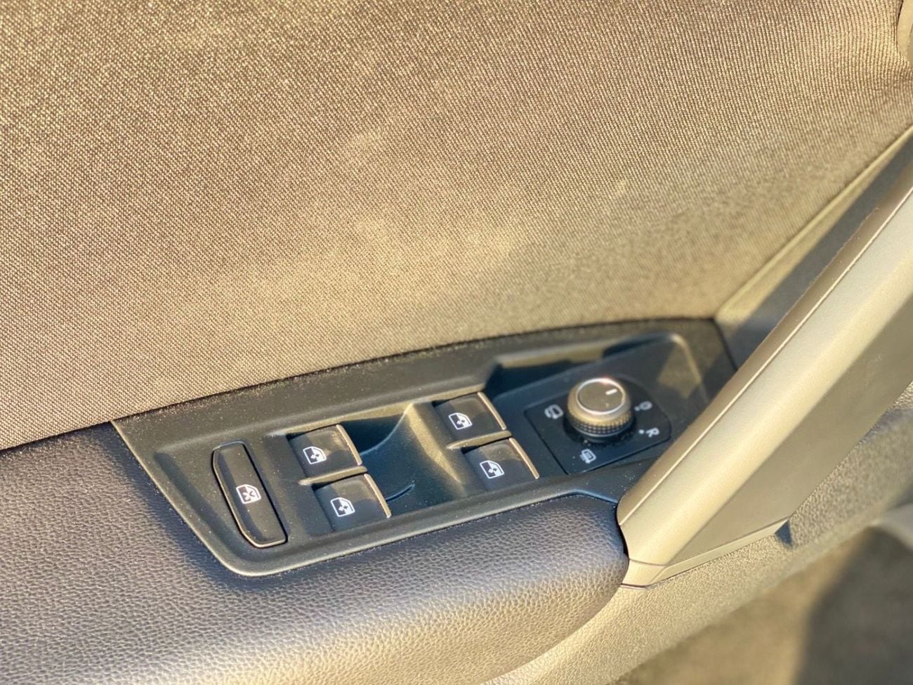Volkswagen Tiguan SE 1.5L Engine
