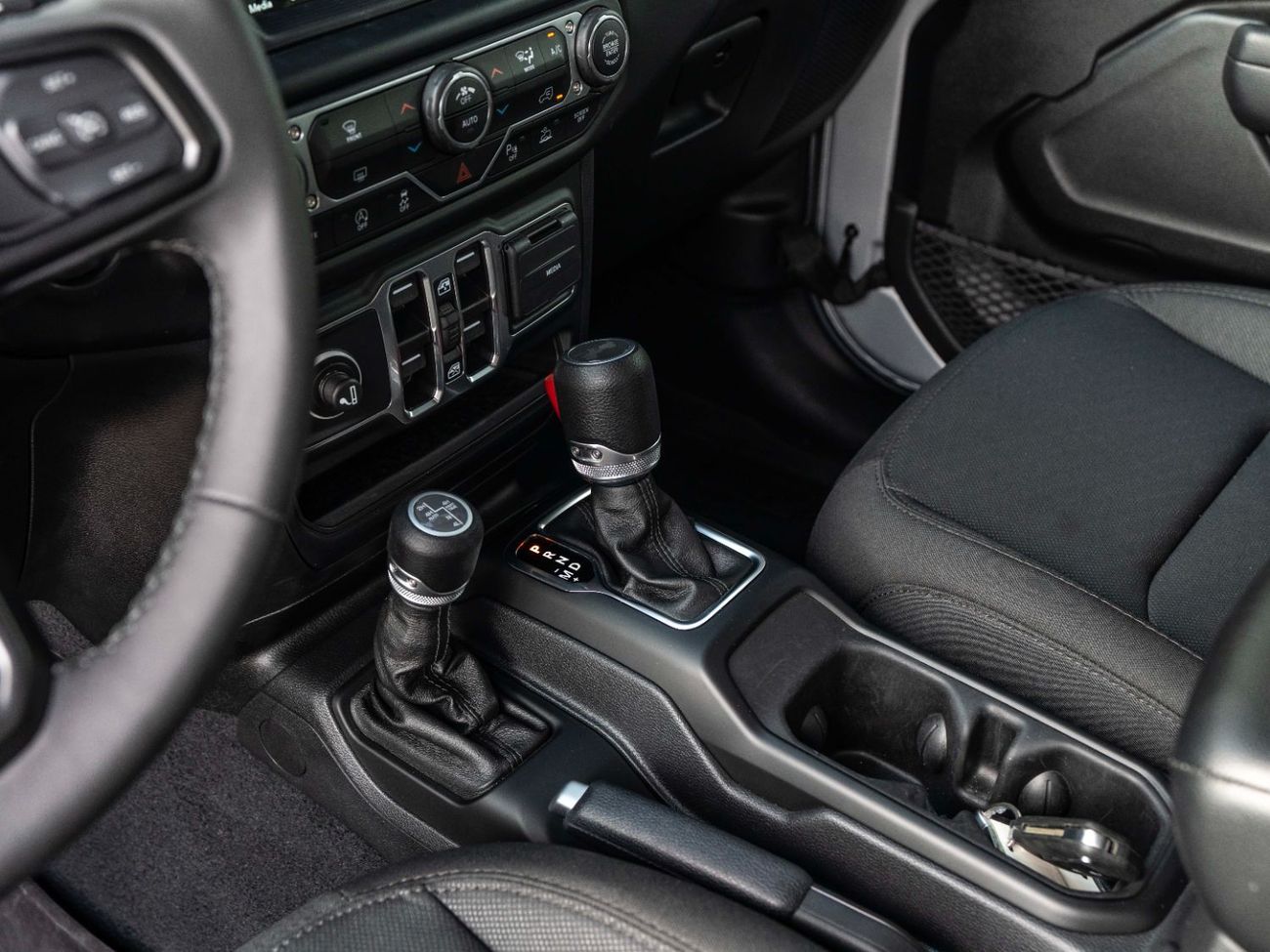 Jeep Wrangler Sport 3.6L A/T (4 Seater)