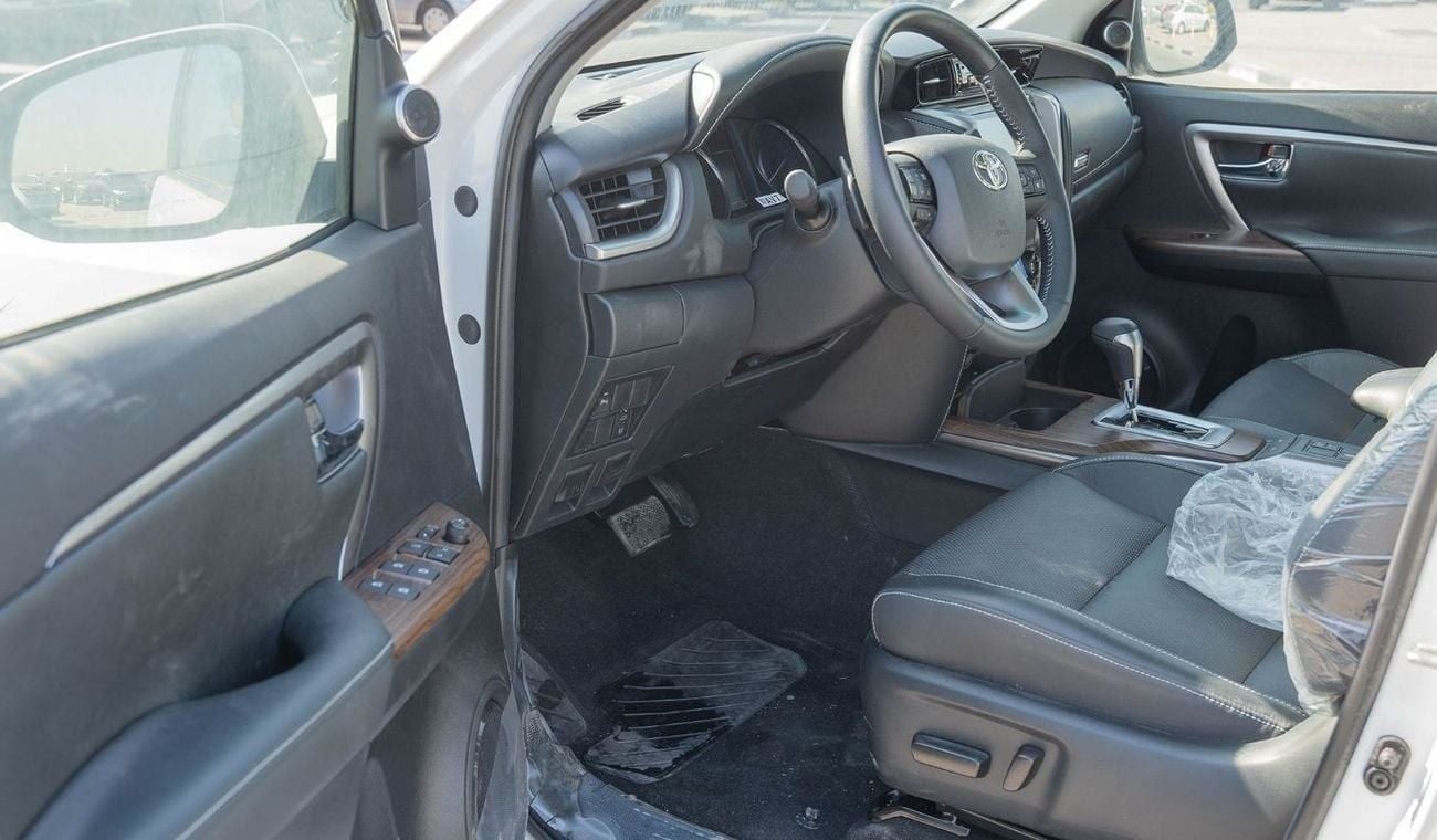 Toyota Fortuner 2025 Toyota Fortuner Adventure SR5 V6 4.0L AT Petrol