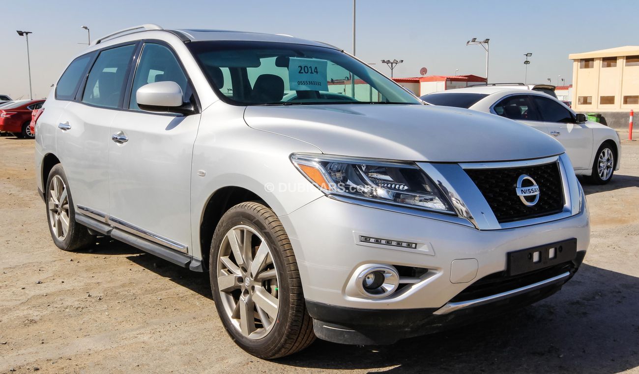 Nissan Pathfinder SV 4WD