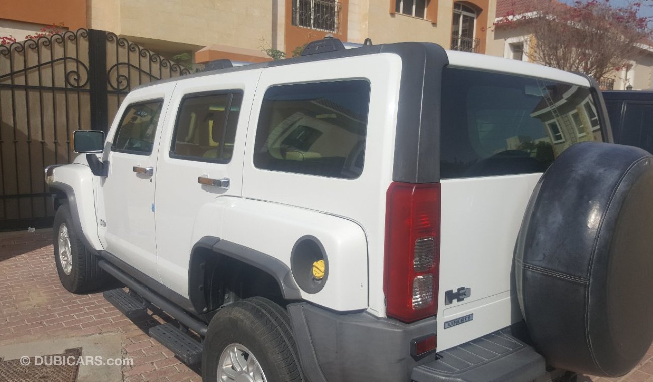 Hummer H3