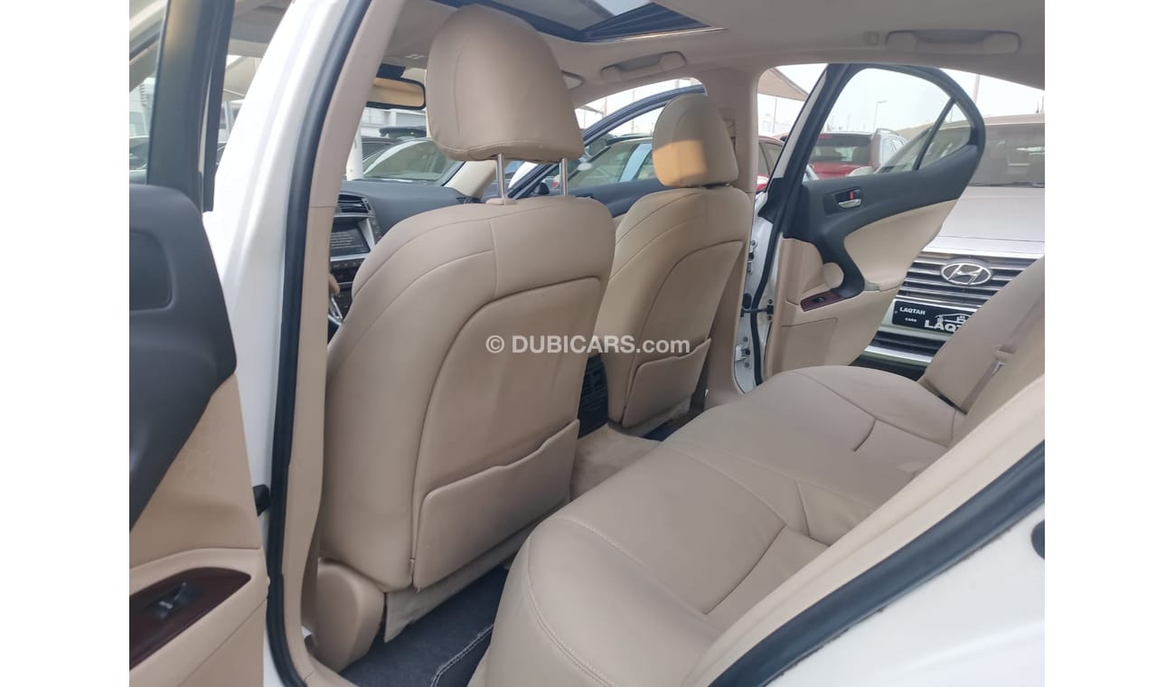 Lexus IS300 Gulf model 2007, white, beige interior, number one, imprint, leather hatch, cruise control, in excel