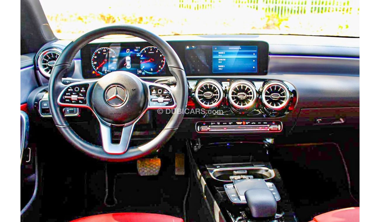 مرسيدس بنز CLA 250 بريميوم