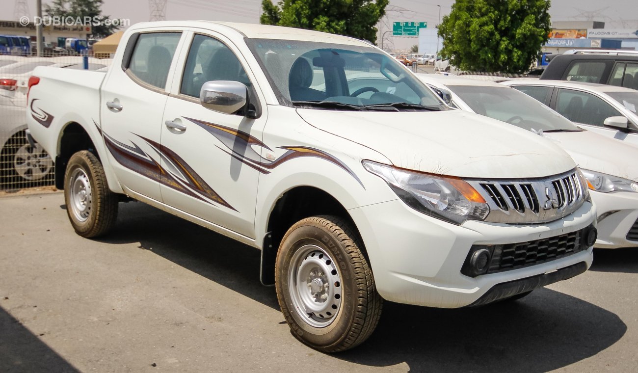 Mitsubishi L200 4x4 Petrol Engine