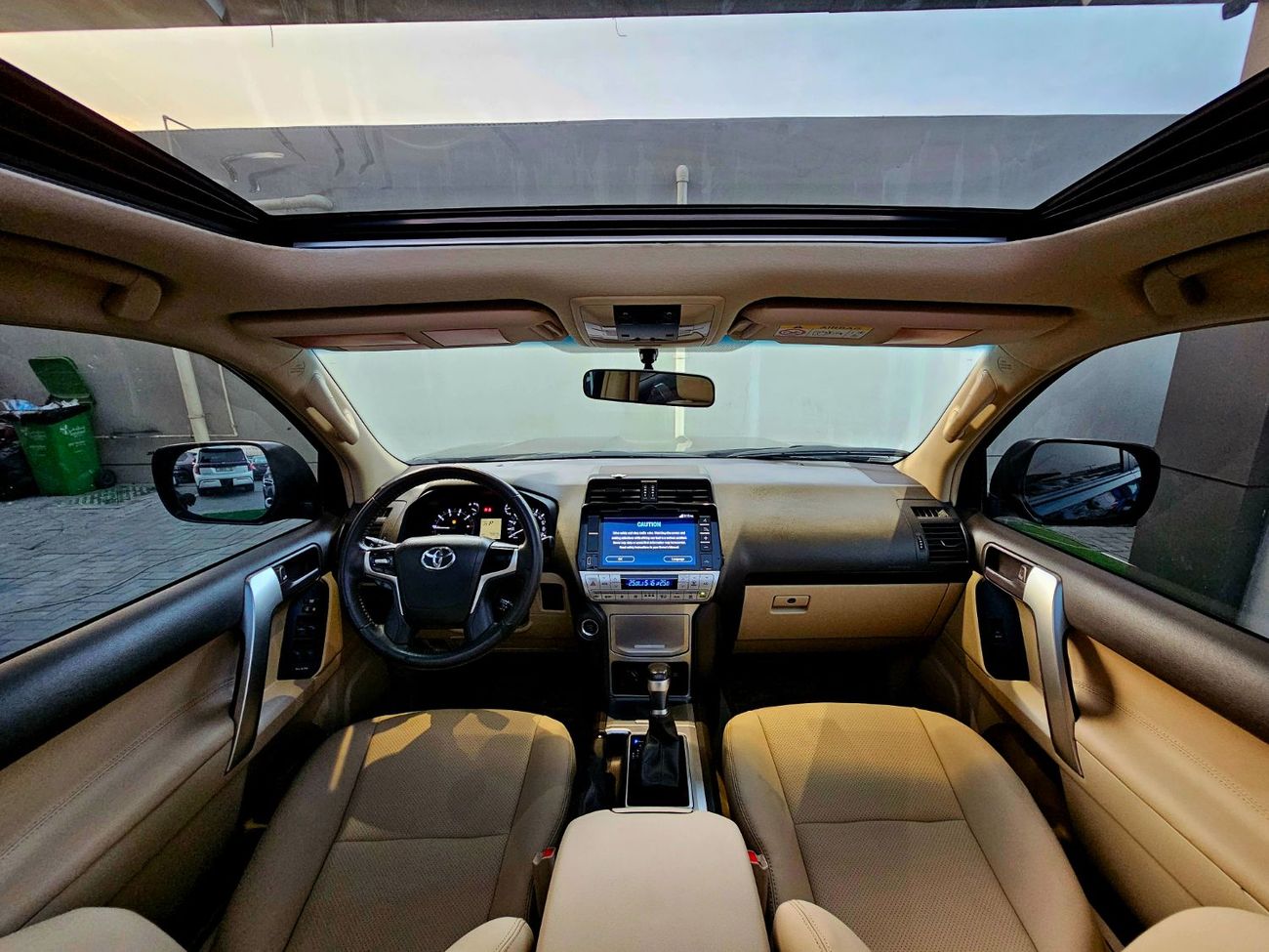 Toyota Prado GXR/ SUNROOF LEATHER/ V6 4.0L 4WD/ LOW MILEAGE/ SINGLE OWNER