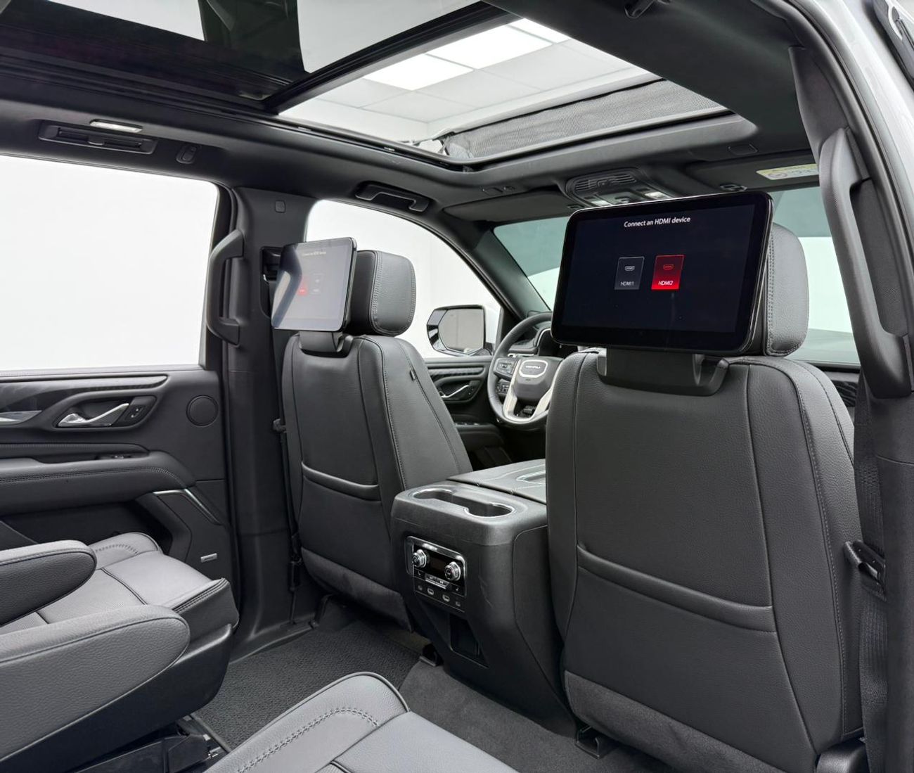 جي أم سي يوكون 2024 GMC Yukon Denali, 04/2030 GMC Warranty + Service Contract, GMC Full Service History, GCC