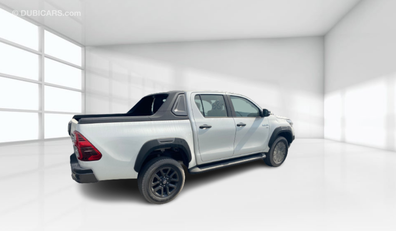 تويوتا هيلوكس Adventure 4.0L Petrol D/C 4x4 Full Option Model 2021