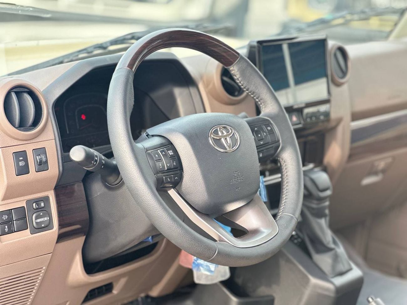 Toyota Land Cruiser Pickup 70