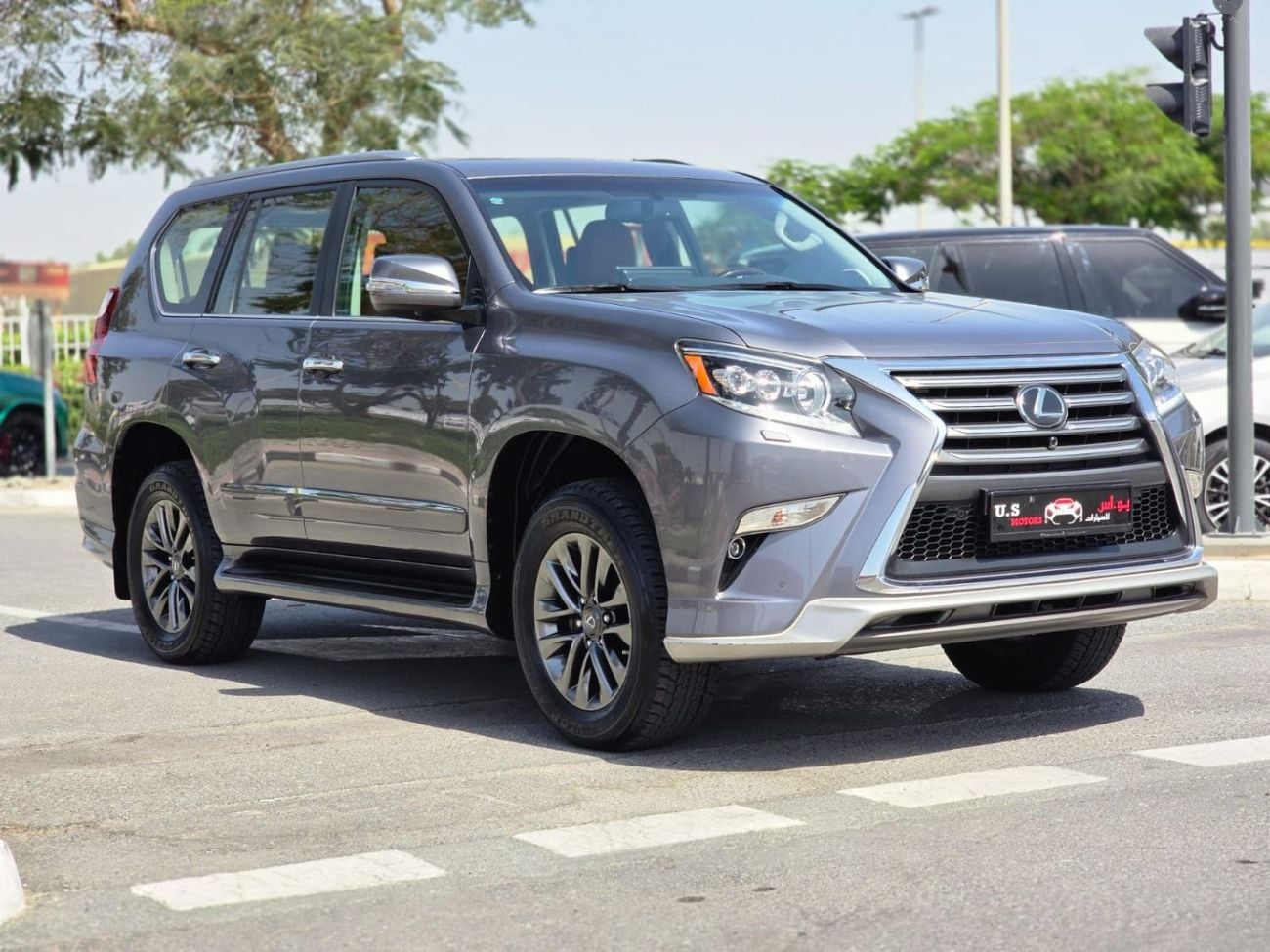 Lexus GX460 Platinum 4.6L 2018 GCC AL FUTTAIM LEXUS FULLY LOADED WITH FULL AGENCY SERVICE HISTORY IN MINT CONDIT