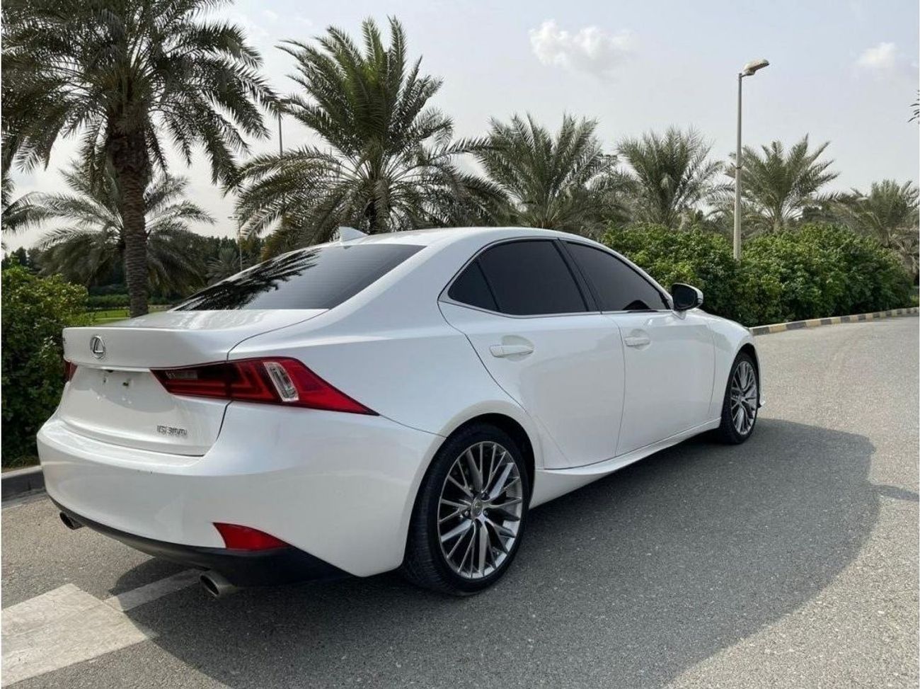 لكزس IS 300 بلاتينوم لكزس اي اس 2016 فل مواصفات