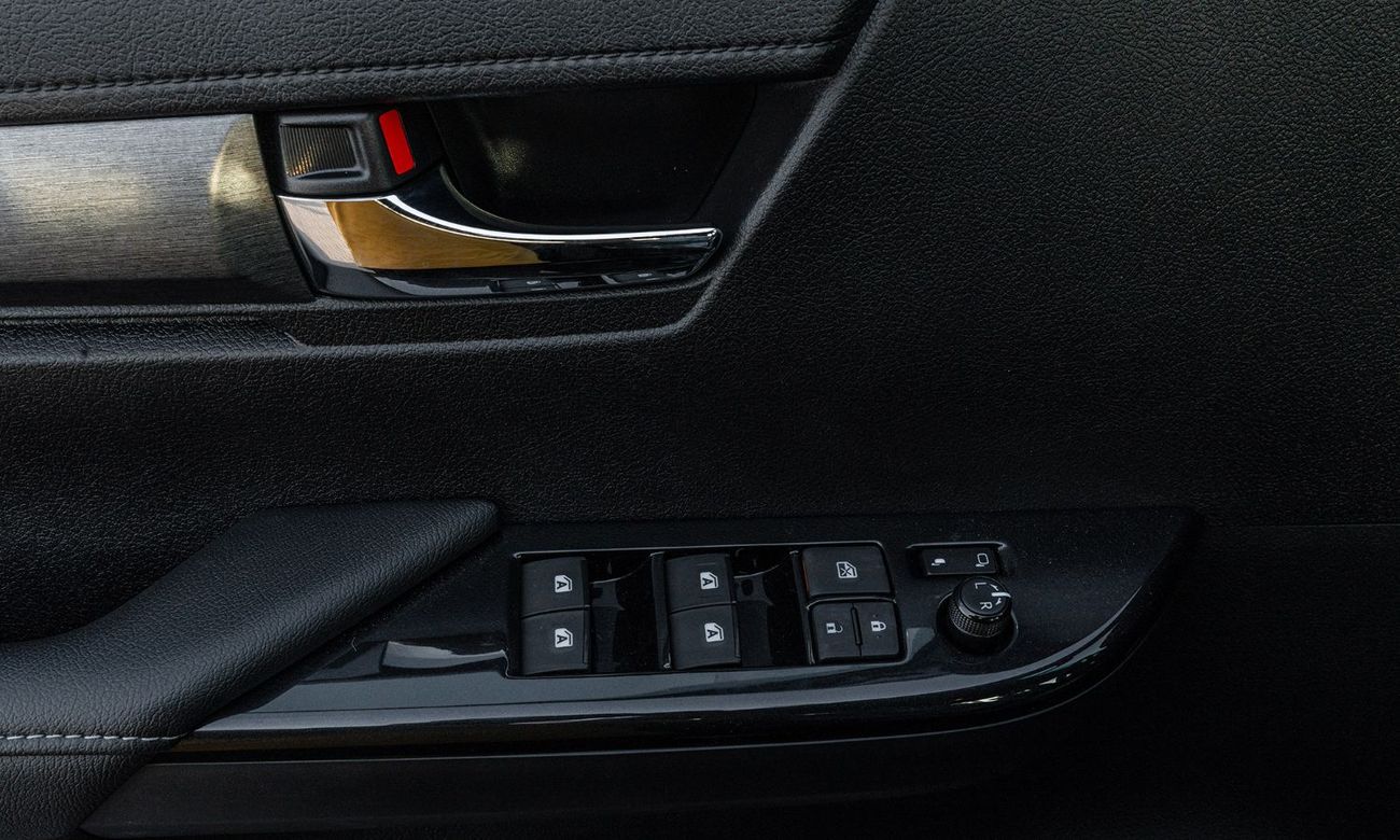 تويوتا هيلوكس 2026 Toyota Hilux Adventure 4.0L AT Petrol (Black-Black)