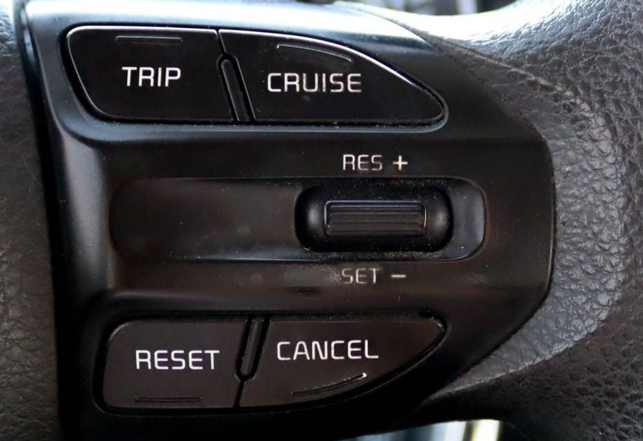 Kia Rio EX 1.4L (100 HP) Hatchback Kia Rio 2019 GCC accident-free in excellent condition 711 P.M