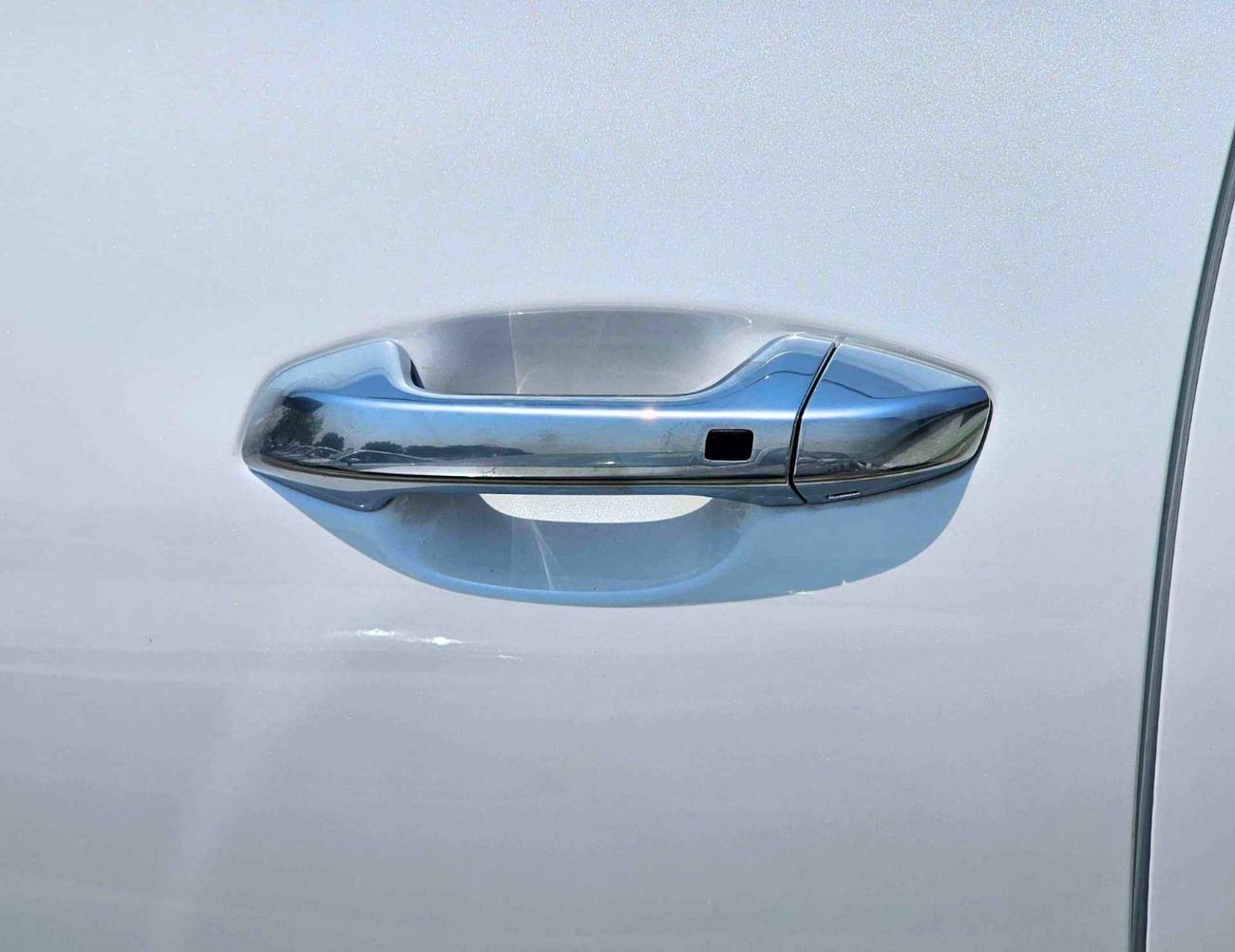 Kia Seltos CVT LUXURY/ DUAL TONE WITH BLACK ROOF / PANORAMIC ROOF/1.5L PETROL V4 (CODE#KSLL)