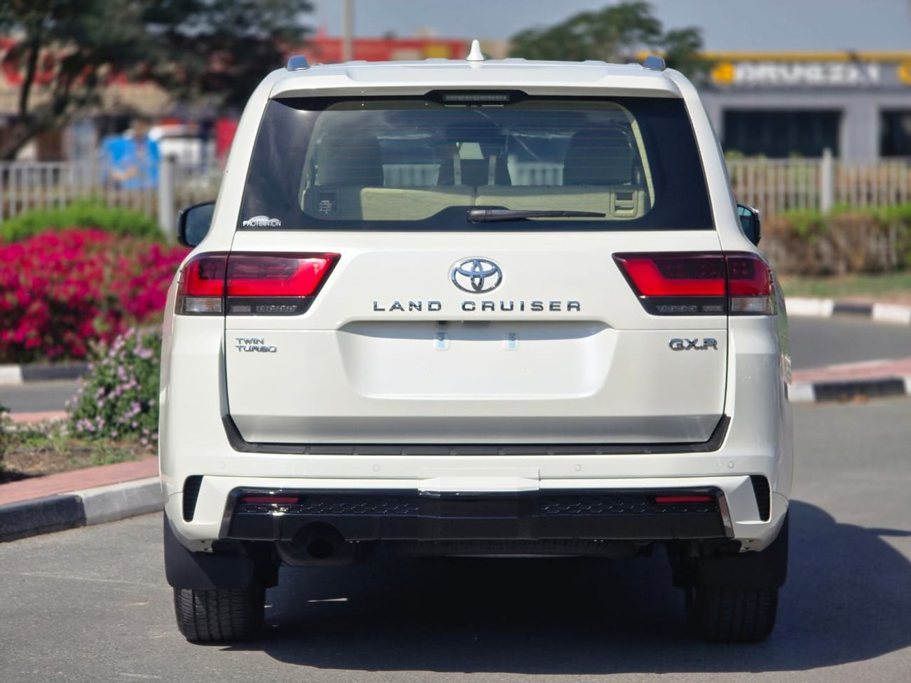 Toyota Land Cruiser GXR 3.5L TWIN TURBO FULL OPTION 2025 GCC AL FUTTAIM WITH WARRANTY & SERVICE CONTRACT IN BRAND NEW CO