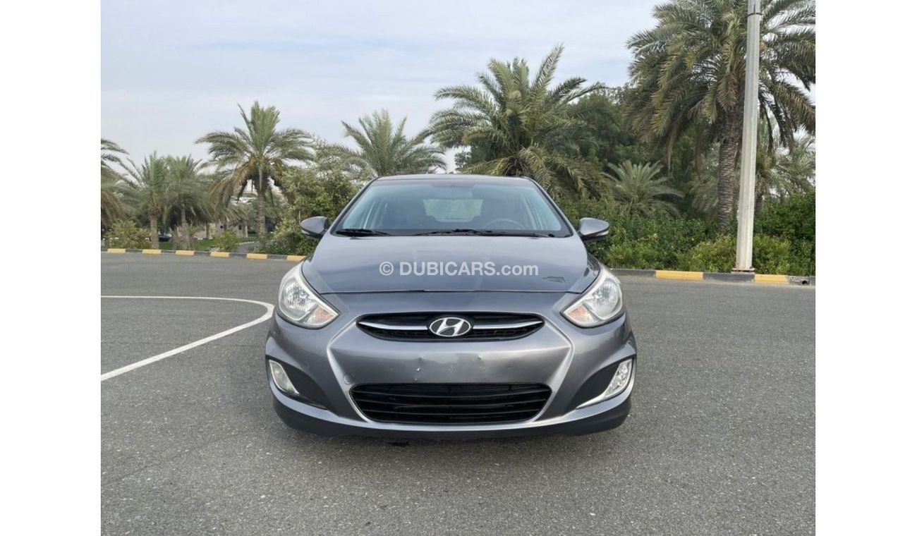 Hyundai Accent GL Hyundai Accent  (GCC  _ SPEC) - mobile 2016 - VERY GOOD CONDITION
