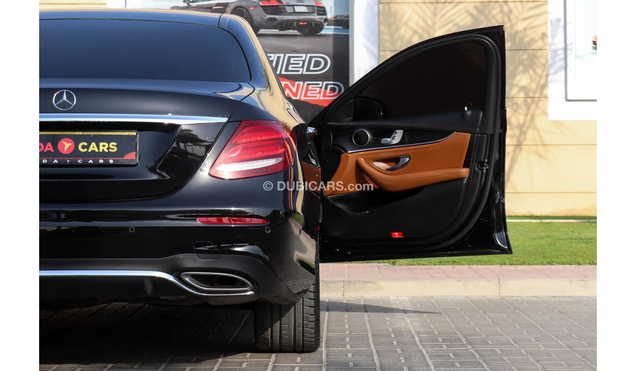 مرسيدس بنز E200 W213