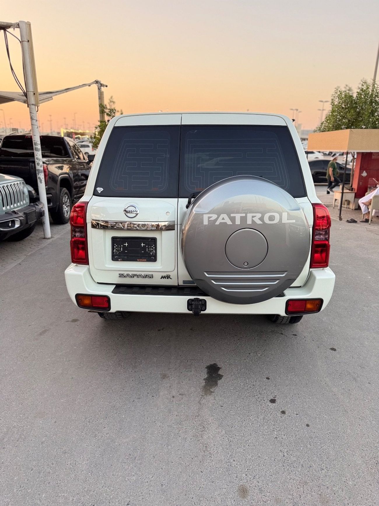 نيسان باترول سفاري Safari 4.8L A/T