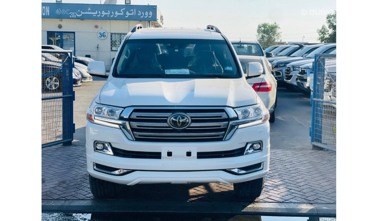 Toyota Land Cruiser Toyota Landcruiser Sahara diesel engine model 2017 full option top of the range