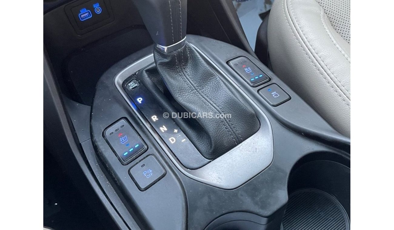 Hyundai Santa Fe 2017 HYUNDAI SANTAFE PANORAMIC 4CAMERA FULL OPTIONS