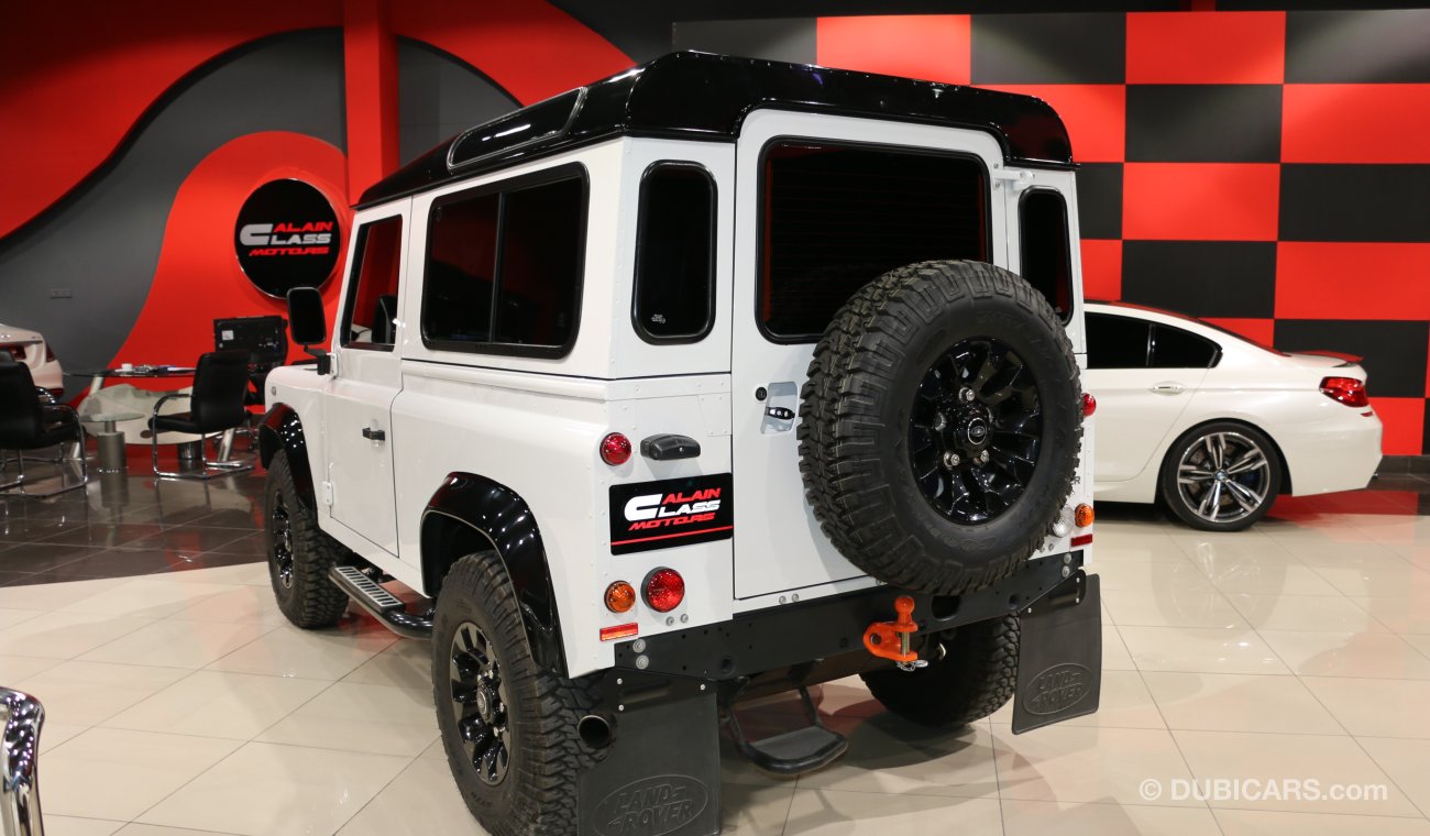 Land Rover Defender