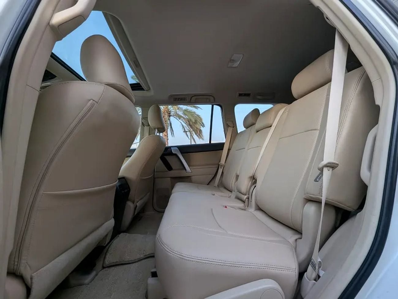 تويوتا برادو GXR TOP FULL OPTION V6 4.0L GCC IN EXCELLENT CONDITION