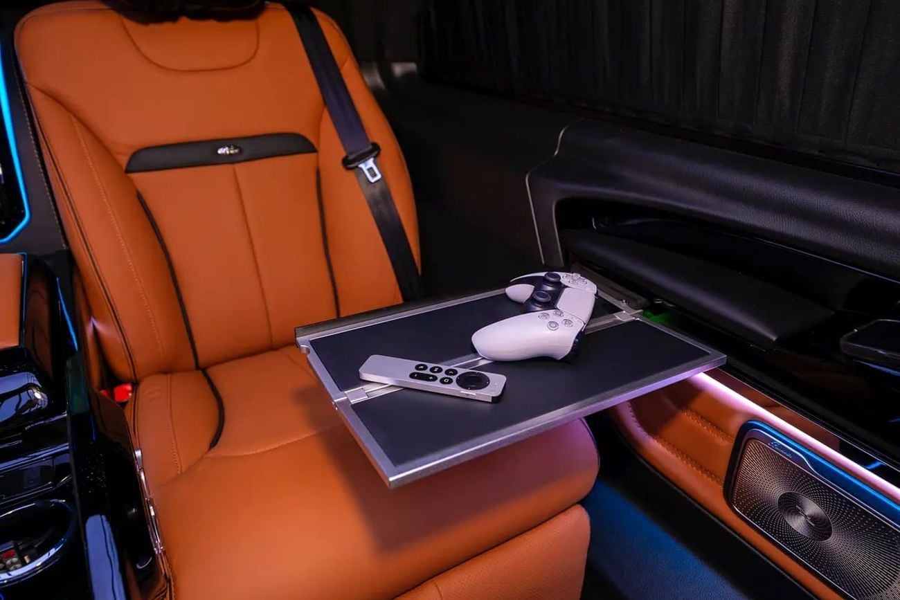 مرسيدس بنز V 300 NEW ARRIVAL 2026 MODEL VIP MERCEDES GCC V300 with ADDITIONAL REAR AC - 2 Years Warranty by VLINE