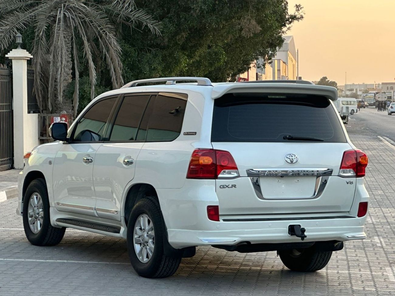 تويوتا لاند كروزر GXR V8 خليجي