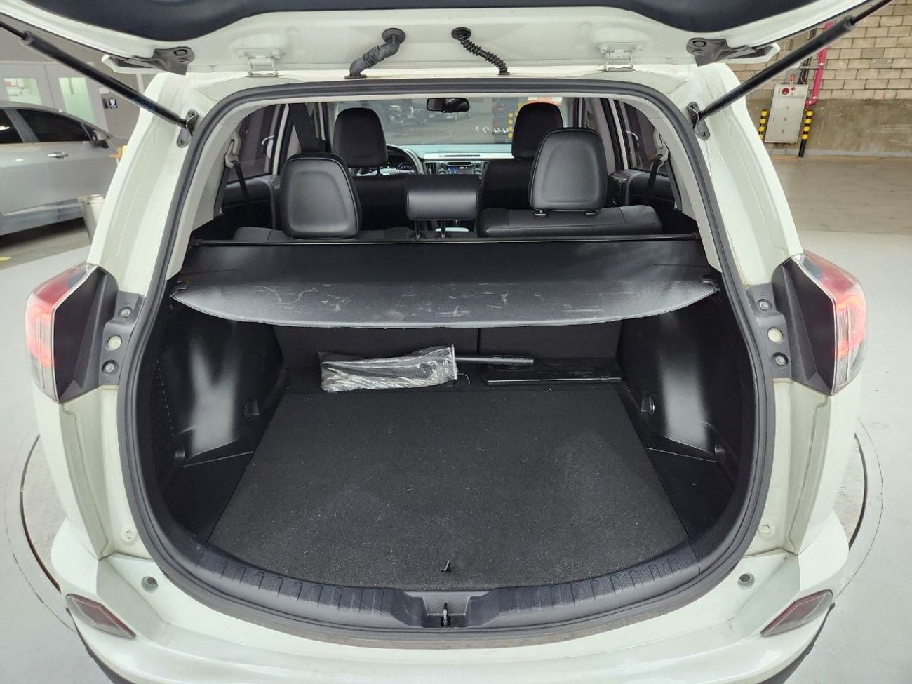 تويوتا راف ٤ 2018 TOYOTA RAV4 (G) 2.5