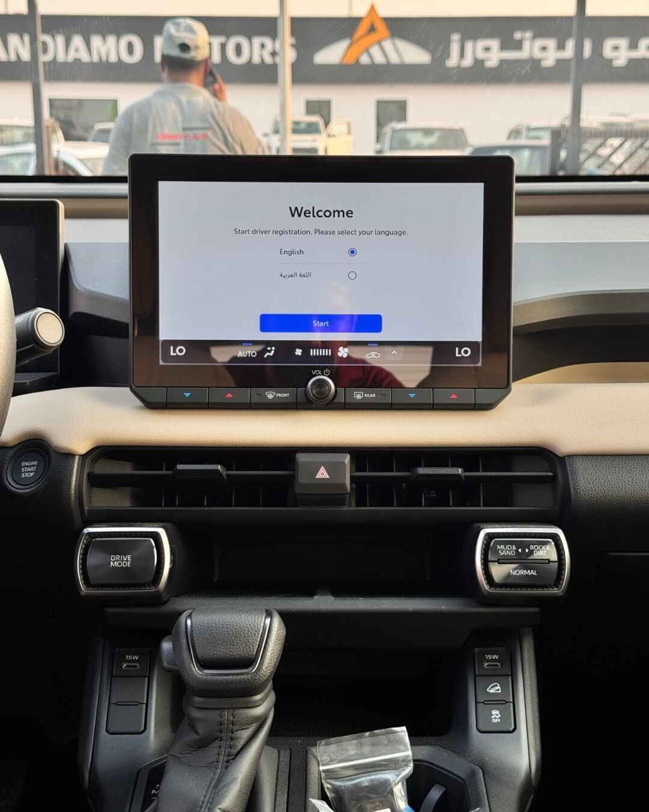 تويوتا راف ٤ XLE 2.0L AWD 2026 MODEL | GCC Specs | Brand New