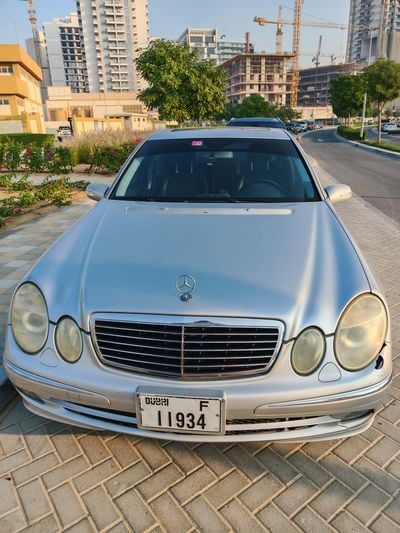 Mercedes-Benz E 320